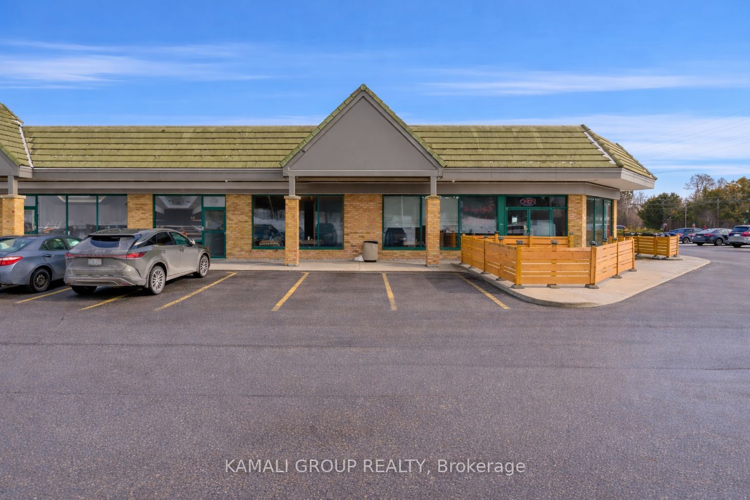 Restaurant Business for Sale — 10815 Bathurst St N #20, Richmond Hill photo 1