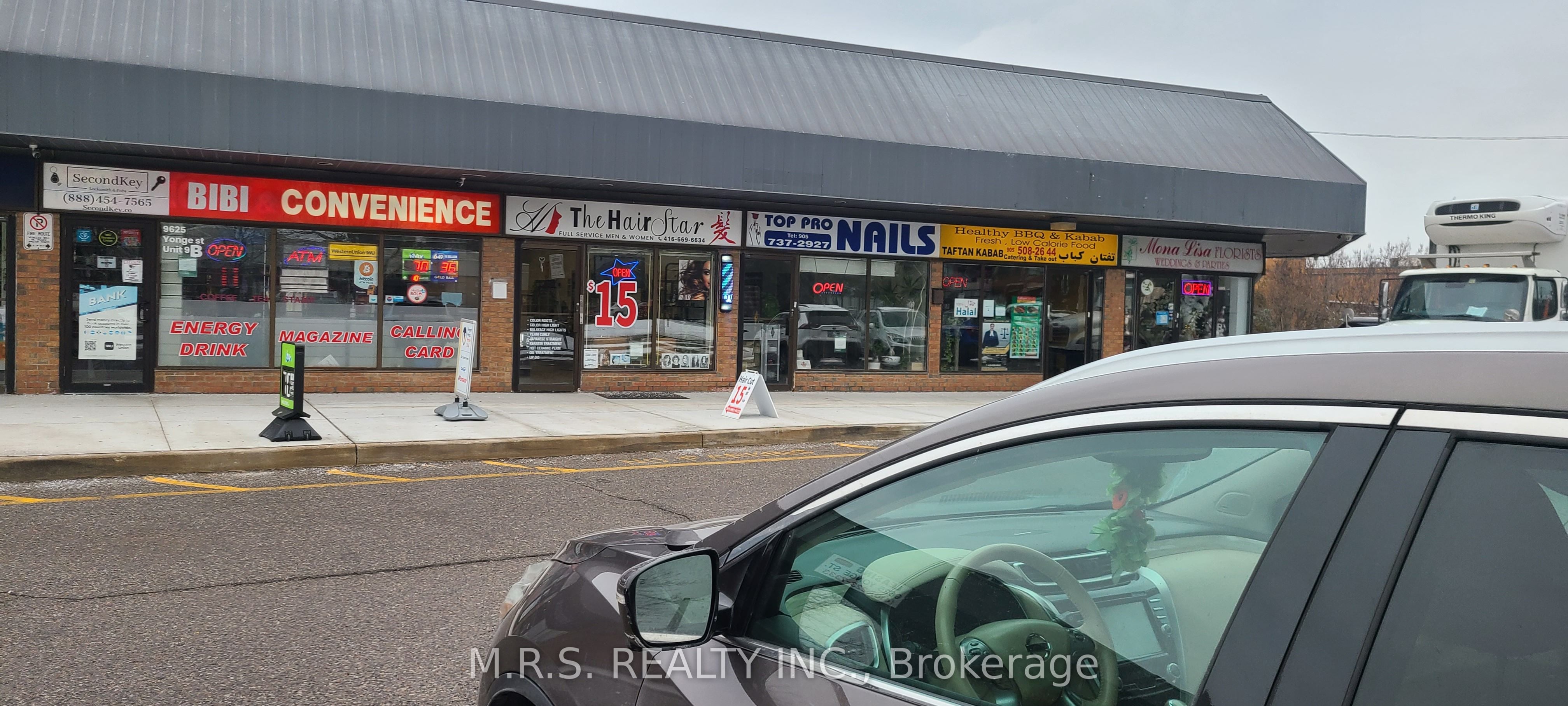 Convenience/Variety Business for Sale — 9625 Yonge St #9, Richmond Hill photo 1